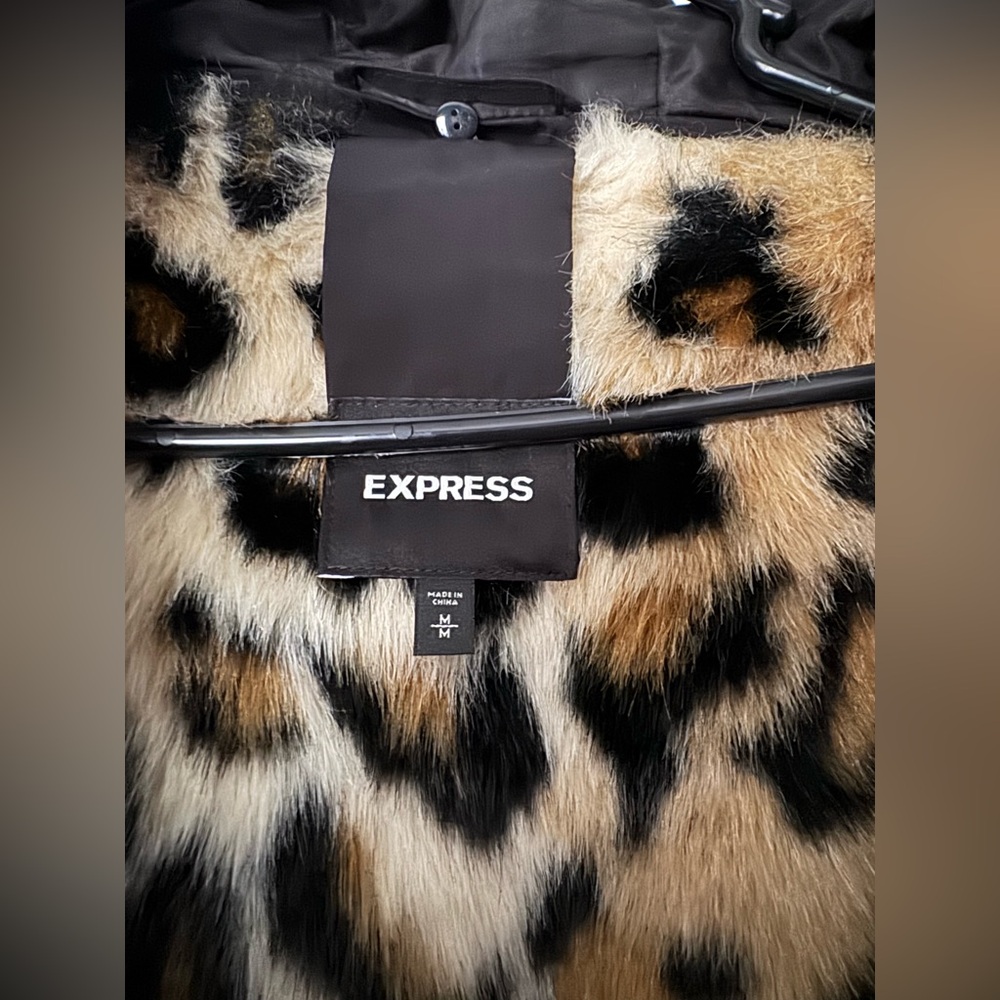 EXPRESS winter jacket coat with faux fur leopard removable vest - Picture 6 of 7